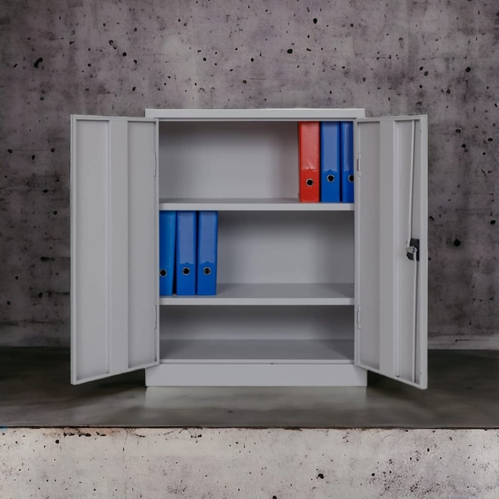 Furni24 Aktenschrank, fertig montiert, 120x92x42cm, Stahlflügeltürschrank Materialschrank, Abschließbarer Spind, Aktenschrank mit 3 Fächern, Werkzeugschrank, Mehrzweckschrank, Universalschrank, grau