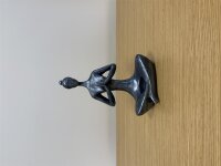 Wohnaccessoires, Yoga-Frau, Grau